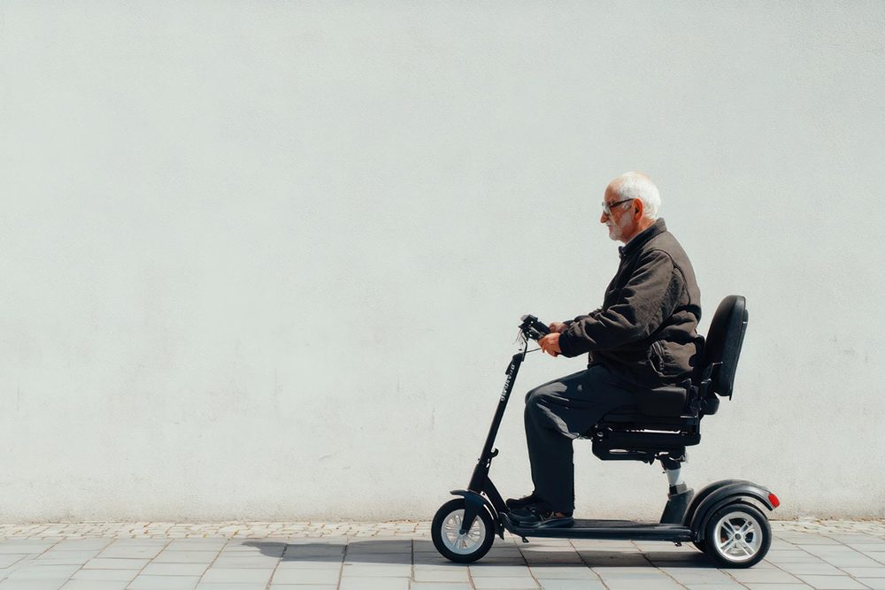 The Pros and Cons of Renting a Mobility Scooter