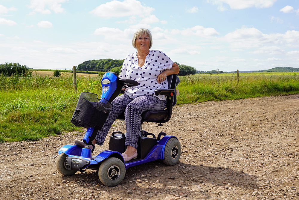 Mobility Scooter vs. Electric Wheelchair: Which is Right for You?