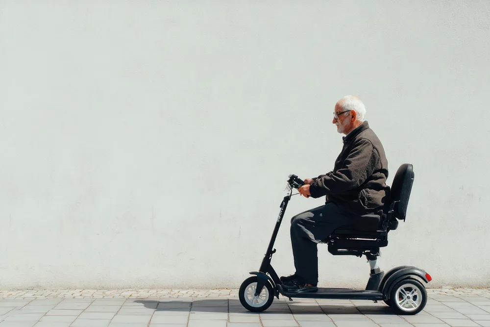 The Pros and Cons of Renting a Mobility Scooter