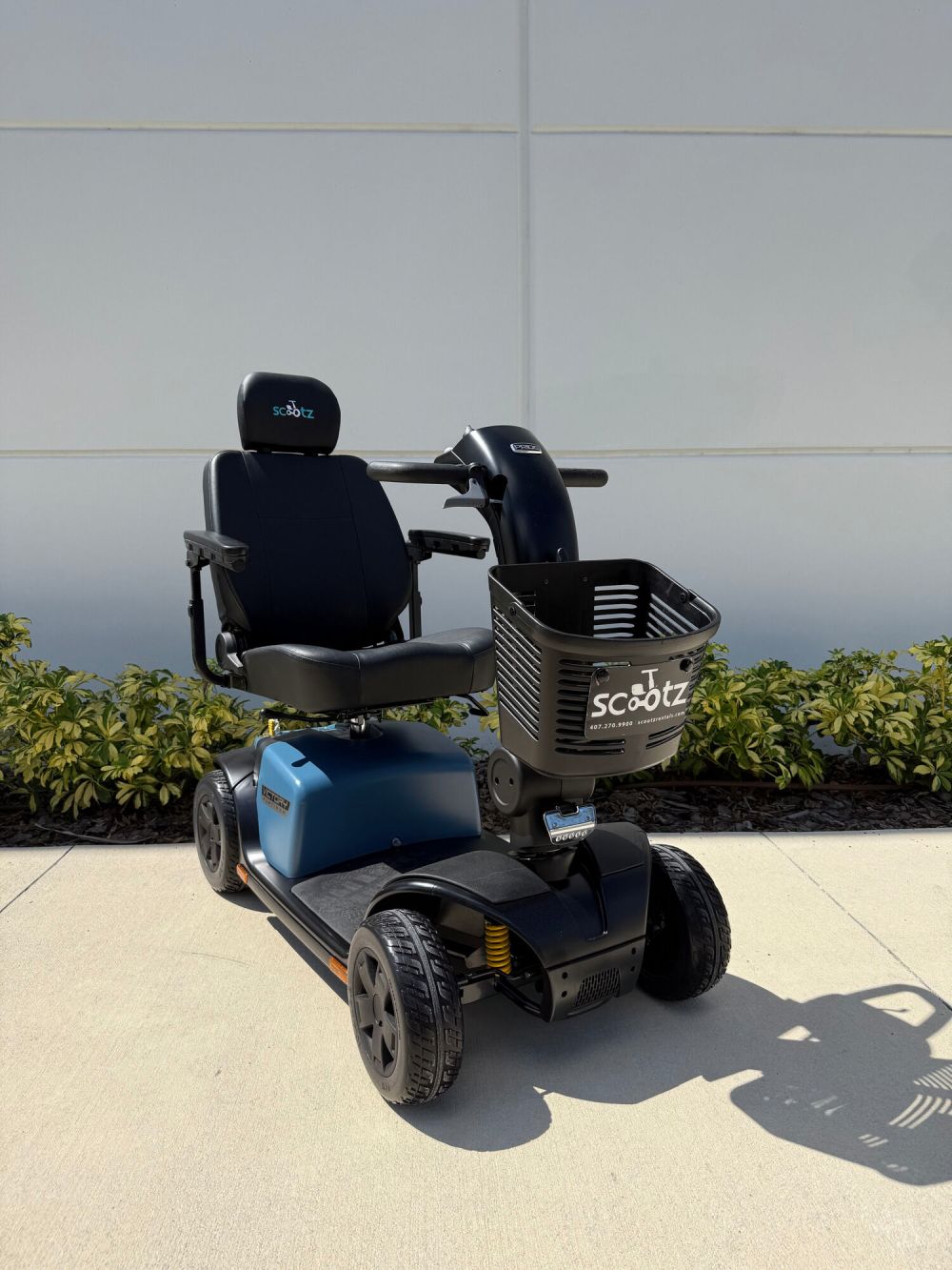 Victory 10 4 Wheel Mobility Scooter Rental